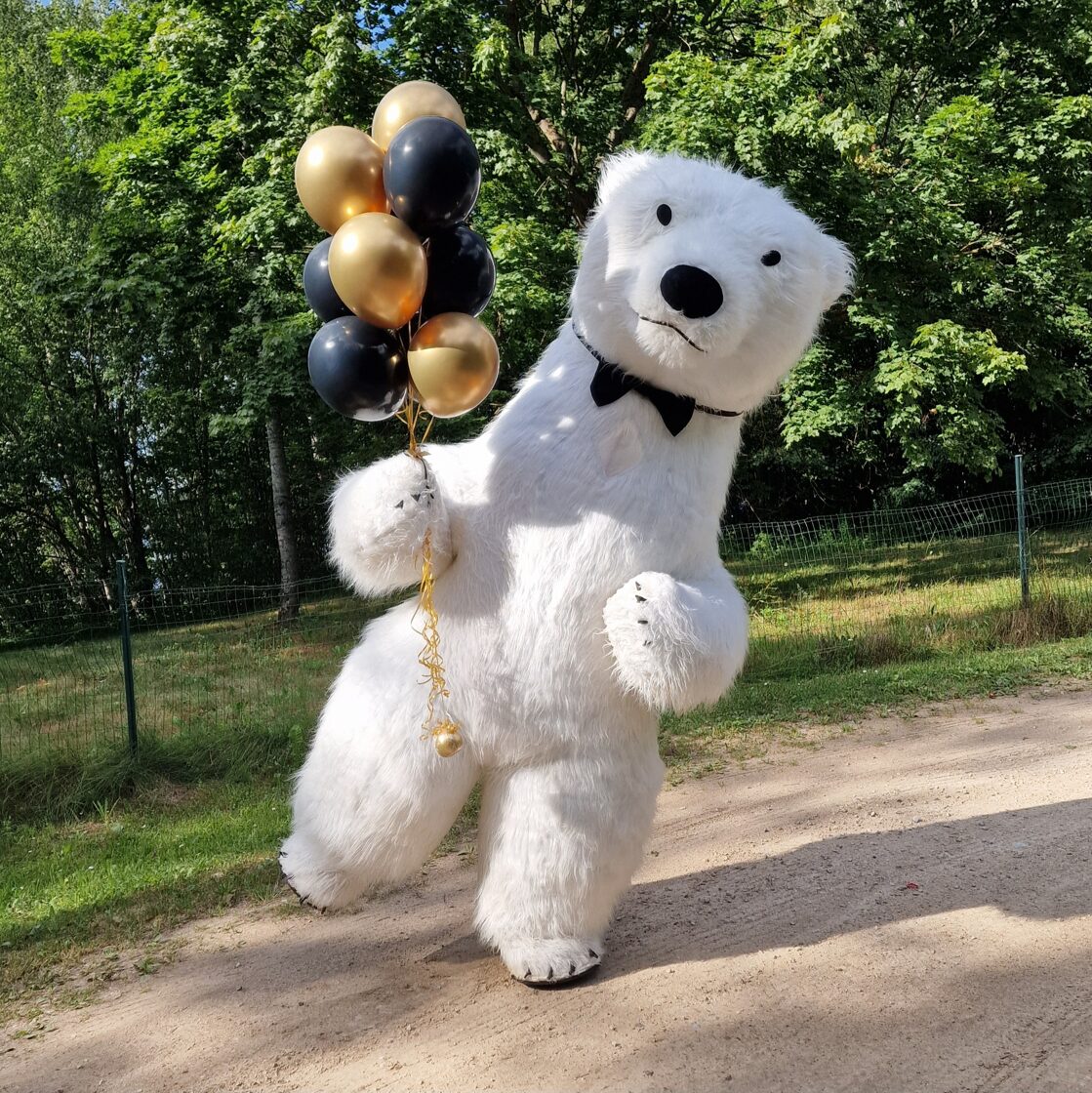 Baltais lācis animators bērnu ballītēm Rīgā