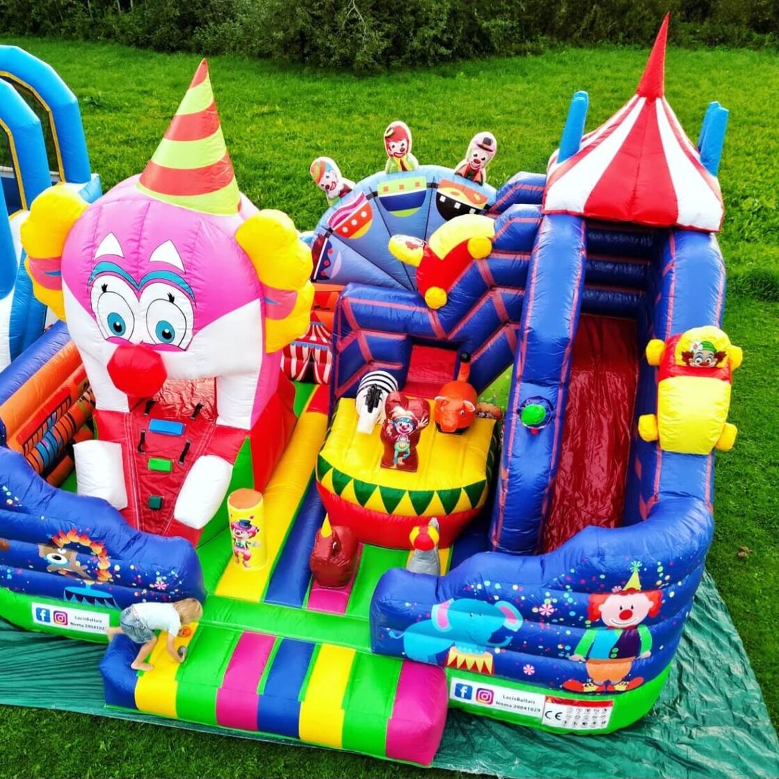 Cirks piepūšamā atrakcija noma bērnu ballītēm