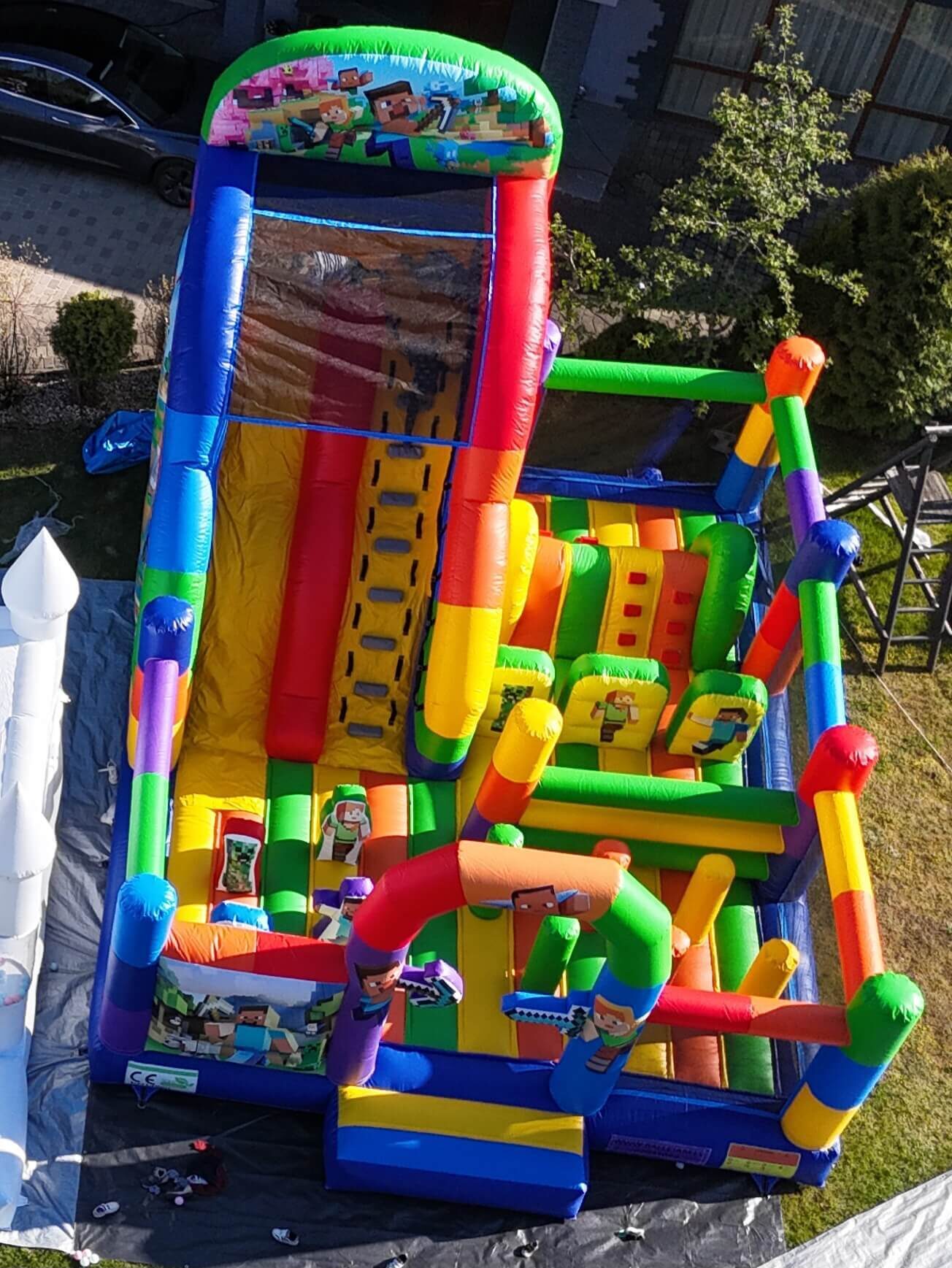 Minecraft piepūšamā atrakcija bērnu ballītēm